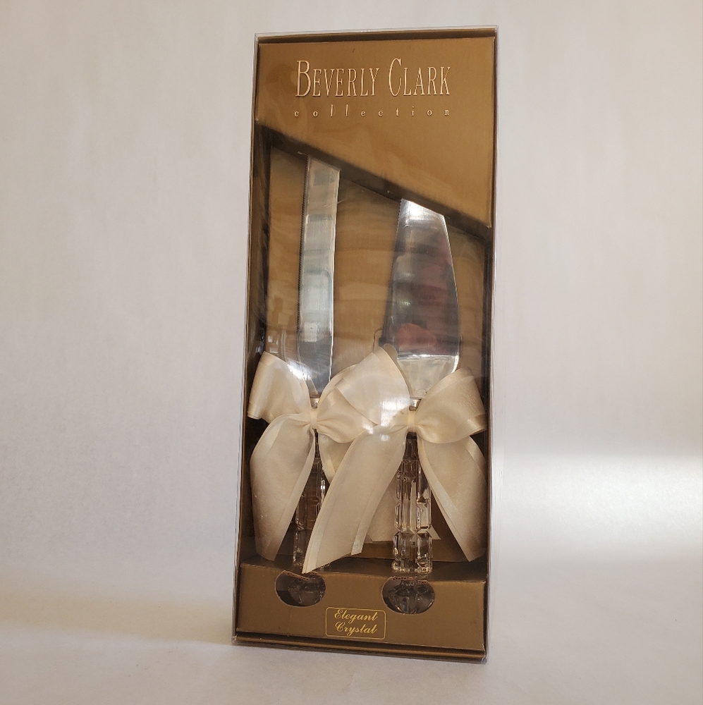 WEDDING KNIFE AND SERVER SET